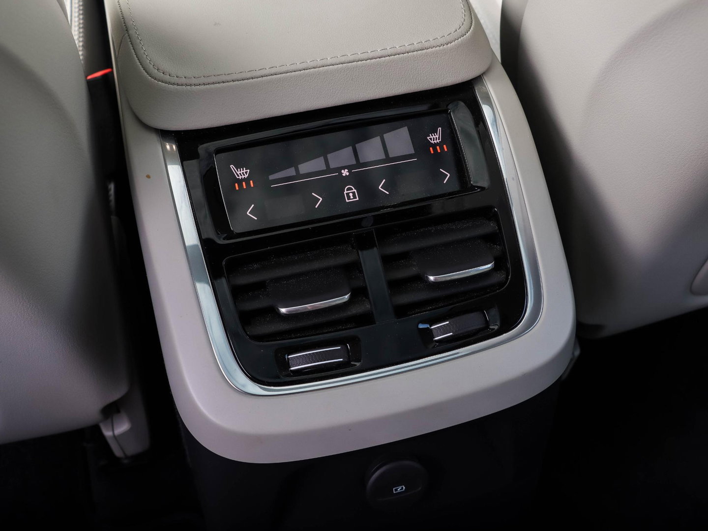 Volvo XC90 T6 AWD Ultra Bright Auto