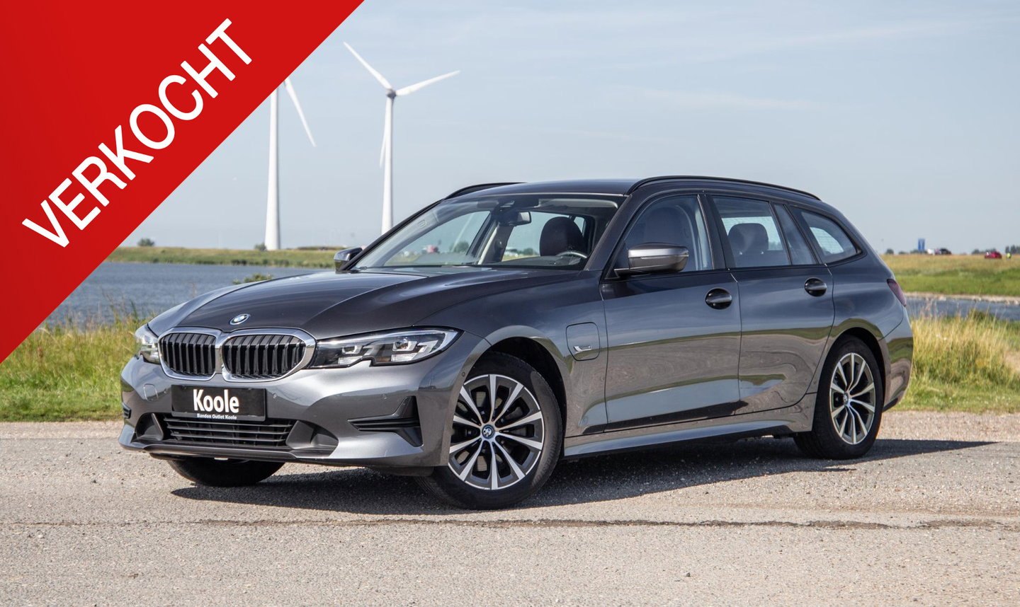 BMW 3 Serie Touring 320e LED / DEALER ONDERHOUDEN / STOELVERWARMING / CAMERA / CARPLAY