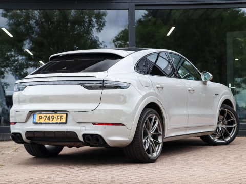 Porsche Cayenne Coupé 3.0 E-Hybrid