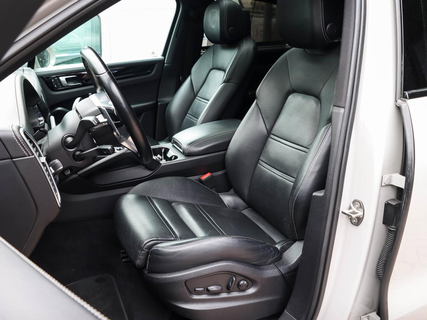 Porsche Cayenne Coupé 3.0 E-Hybrid