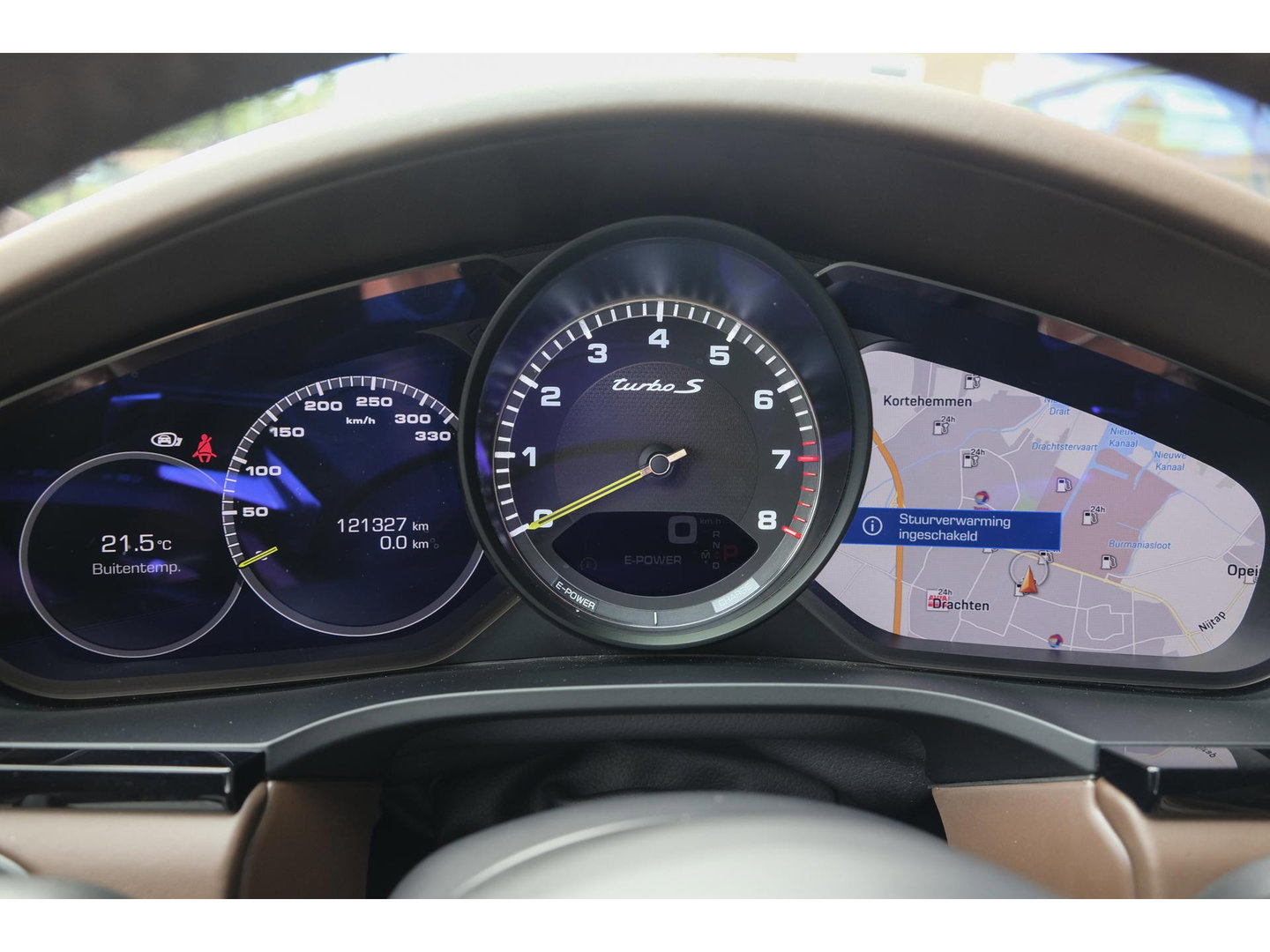Porsche Cayenne Coupé 4.0 V8 Turbo S 680pk E-Hybrid Panoramadak 4-wielsturing *SOH 94%* Trekhaak PDCC BOMVOL 1e Eigenaar NLauto 22" LMV