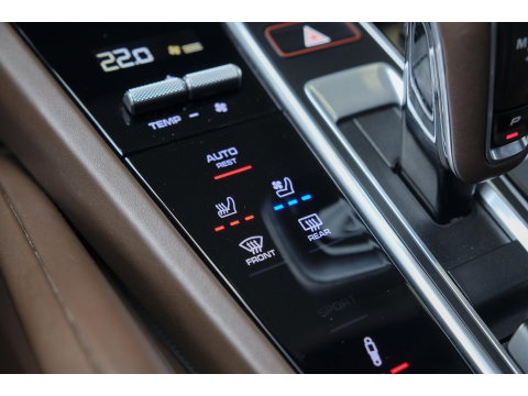 Porsche Cayenne Coupé 4.0 V8 Turbo S 680pk E-Hybrid Panoramadak 4-wielsturing *SOH 94%* Trekhaak PDCC BOMVOL 1e Eigenaar NLauto 22" LMV