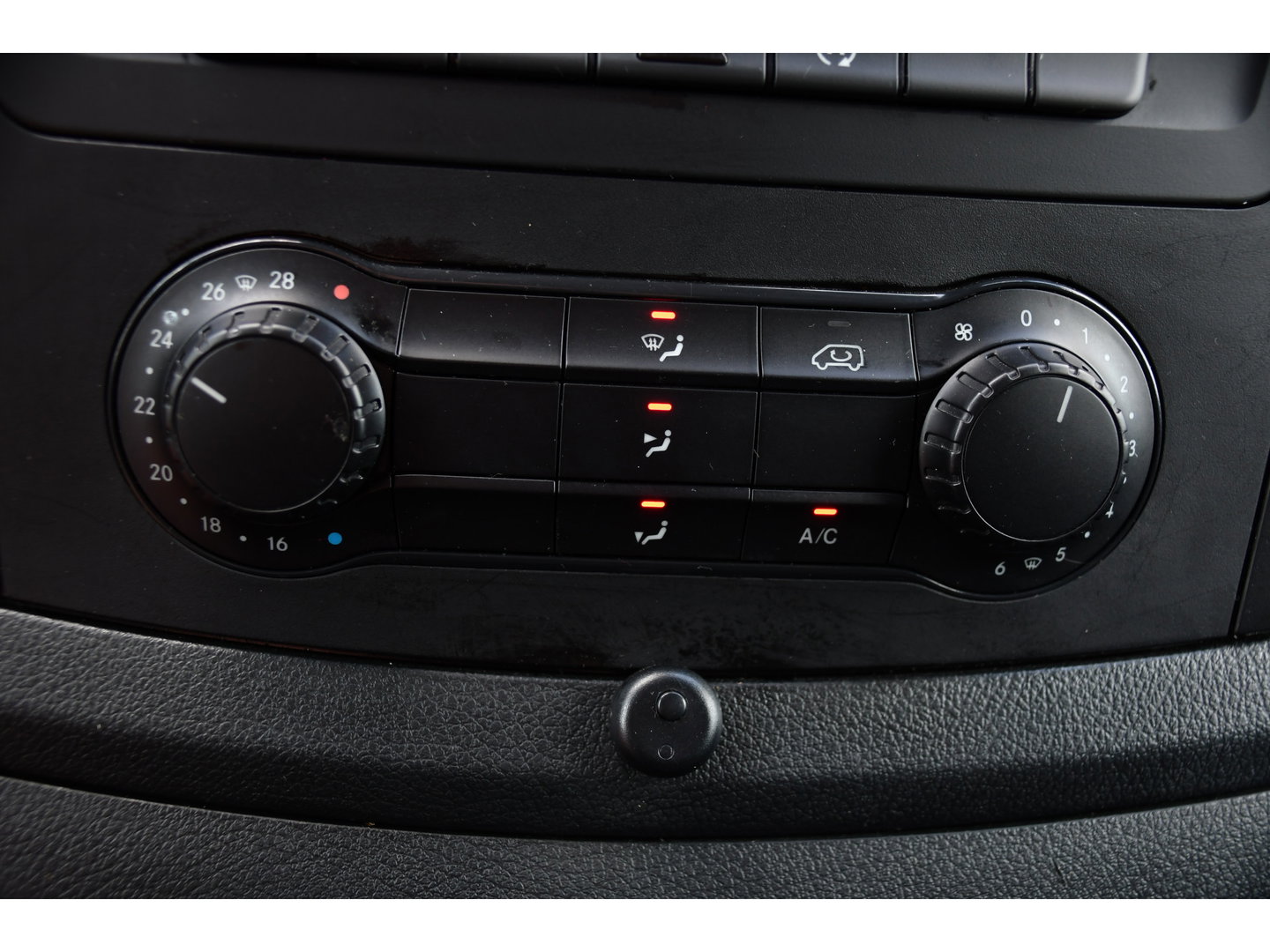 Mercedes-Benz Vito 119 CDI L3 PB Edition Camera, Cruise, Carplay, LED, 190pk, Stoelverwarming, Trekhaak, multimedia, Automaat, Uniek!