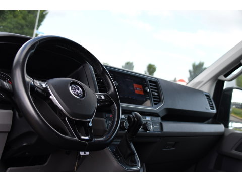 Volkswagen Crafter 35 2.0 TDI L3H2 Highline PB Edition Full Options! Adaptieve Cruise, Camera, Carplay, LED, Stuur verwarming, 177pk, Automaat, Multimedia, Stoelverwarming, Uniek!