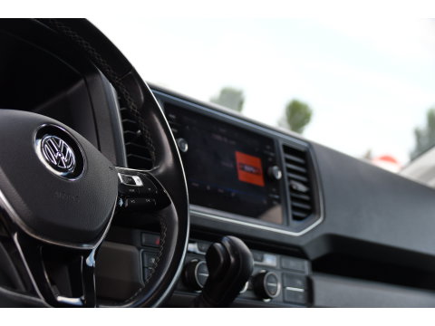 Volkswagen Crafter 35 2.0 TDI L3H2 Highline PB Edition Full Options! Adaptieve Cruise, Camera, Carplay, LED, Stuur verwarming, 177pk, Automaat, Multimedia, Stoelverwarming, Uniek!