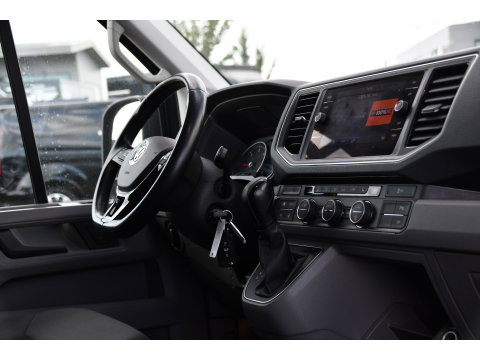Volkswagen Crafter 35 2.0 TDI L3H2 Highline PB Edition Full Options! Adaptieve Cruise, Camera, Carplay, LED, Stuur verwarming, 177pk, Automaat, Multimedia, Stoelverwarming, Uniek!