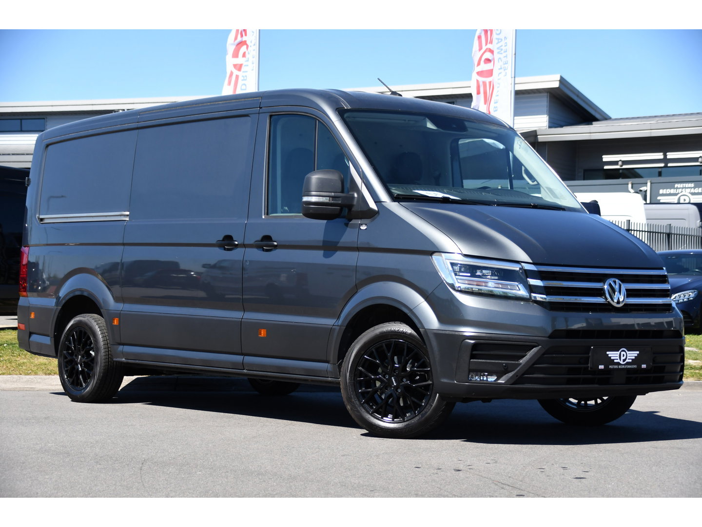 Volkswagen Crafter 35 2.0 TDI L3H2 Highline PB Edition Full Options! Adaptieve Cruise, Camera, Carplay, LED, Stuur verwarming, 177pk, Automaat, Multimedia, Stoelverwarming, Uniek!