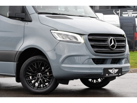 Mercedes-Benz Sprinter 317 2.2 CDI L2H2 PB Edition 360 Camera, Cruise, LED, Carplay, Leder, Stoelverwarming, Standkachel, 10,5'' Mbux, Automaat, 170pk, Virtual, Uniek!