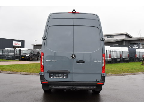 Mercedes-Benz Sprinter 317 2.2 CDI L2H2 PB Edition 360 Camera, Cruise, LED, Carplay, Leder, Stoelverwarming, Standkachel, 10,5'' Mbux, Automaat, 170pk, Virtual, Uniek!