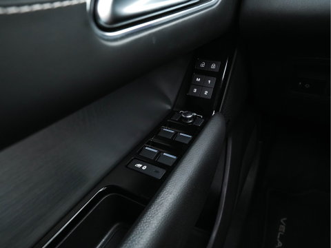 Land Rover Range Rover Velar 2.0 D200 R-Dynamic HSE AWD MHEV Aut. *PANO | LEATHER | FULL-LED | TOPVIEW | MEMORY-PACK | ADAPTIVE-CRUISE | BLINDSPOT | DIGI-COCKPIT | NAVI-FULLMAP | PRIVACY-GLASS | SHIFTPADDLES | 20''ALU*