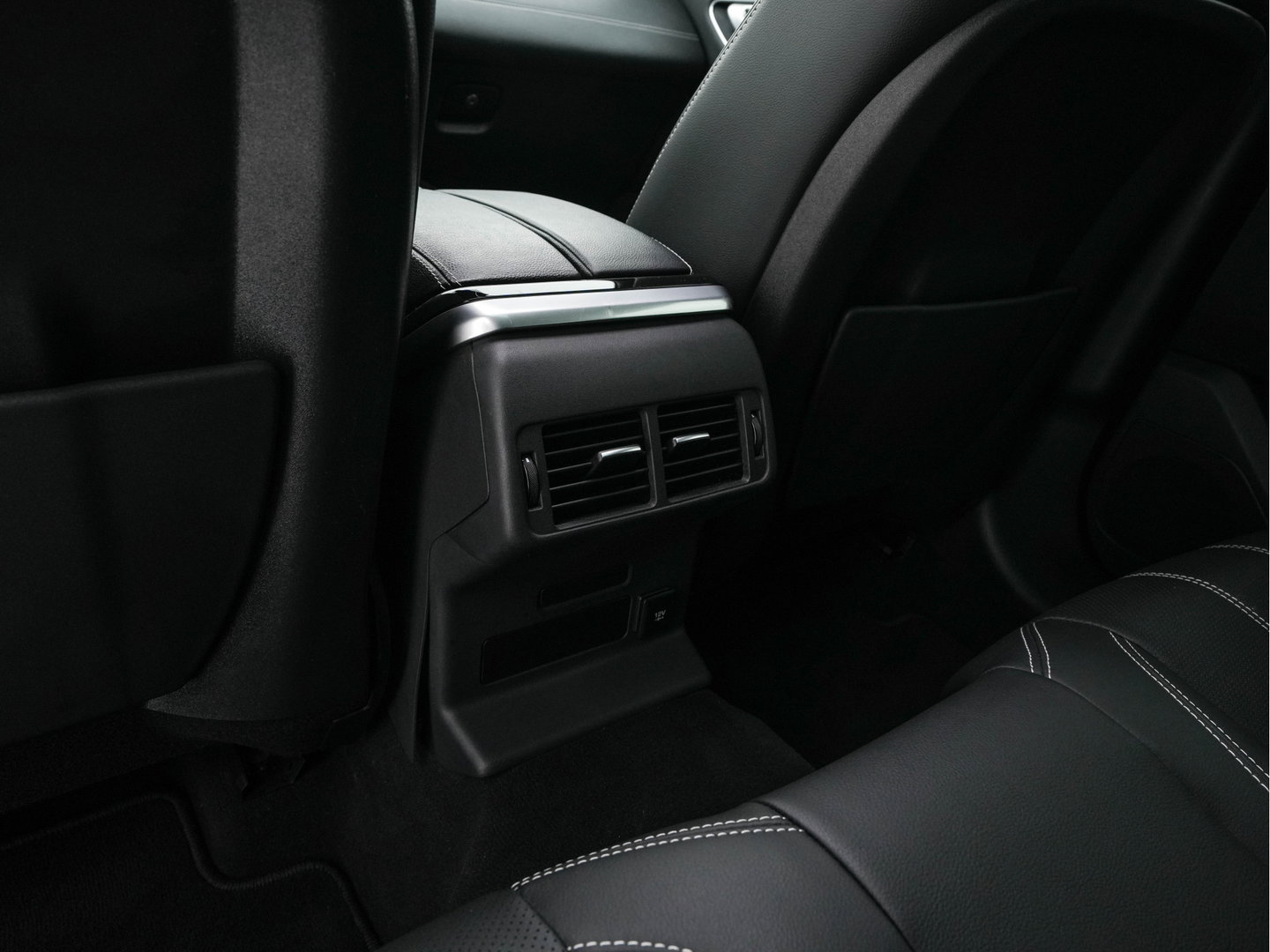 Land Rover Range Rover Velar 2.0 D200 R-Dynamic HSE AWD MHEV Aut. *PANO | LEATHER | FULL-LED | TOPVIEW | MEMORY-PACK | ADAPTIVE-CRUISE | BLINDSPOT | DIGI-COCKPIT | NAVI-FULLMAP | PRIVACY-GLASS | SHIFTPADDLES | 20''ALU*