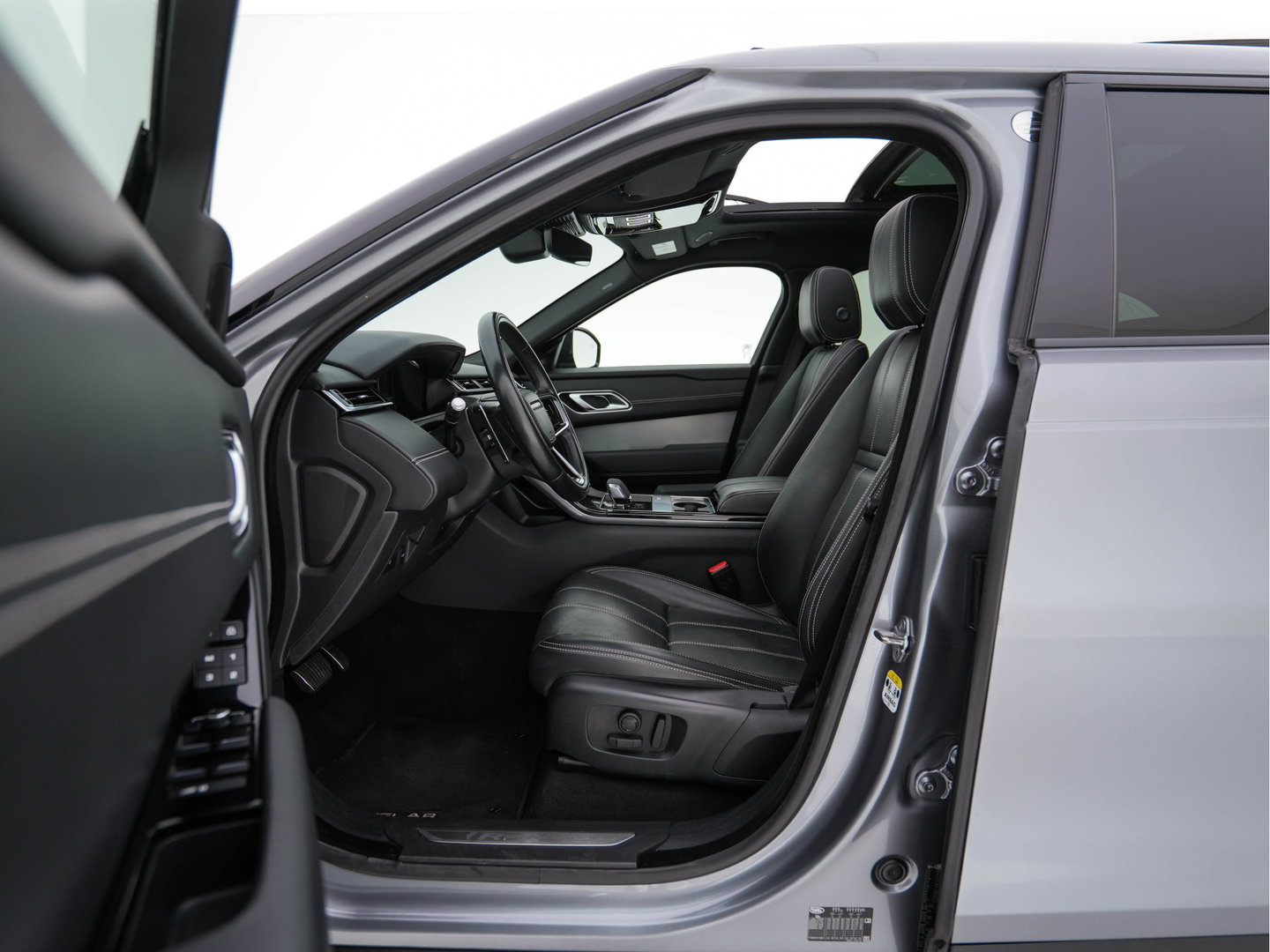 Land Rover Range Rover Velar 2.0 D200 R-Dynamic HSE AWD MHEV Aut. *PANO | LEATHER | FULL-LED | TOPVIEW | MEMORY-PACK | ADAPTIVE-CRUISE | BLINDSPOT | DIGI-COCKPIT | NAVI-FULLMAP | PRIVACY-GLASS | SHIFTPADDLES | 20''ALU*