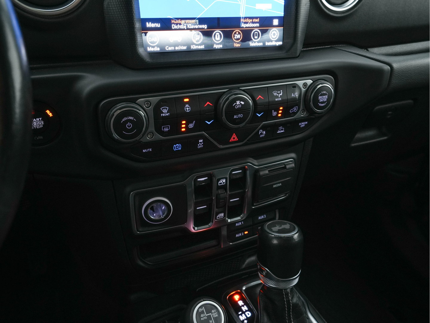 Jeep Wrangler Unlimited 4xe 380 Sahara AWD (Plug-in) {SoH-91%} (INCL-BTW) *OPEN-ROOF | LEATHER | FULL-LED | ALPINE-AUDIO | CRUISE | BLINDSPOT | CAMERA | KEYLESS | HEATED-COMFORTSEATS | DAB+ | PRIVACY-GLASS | ECC | PDC | 20''ALU*