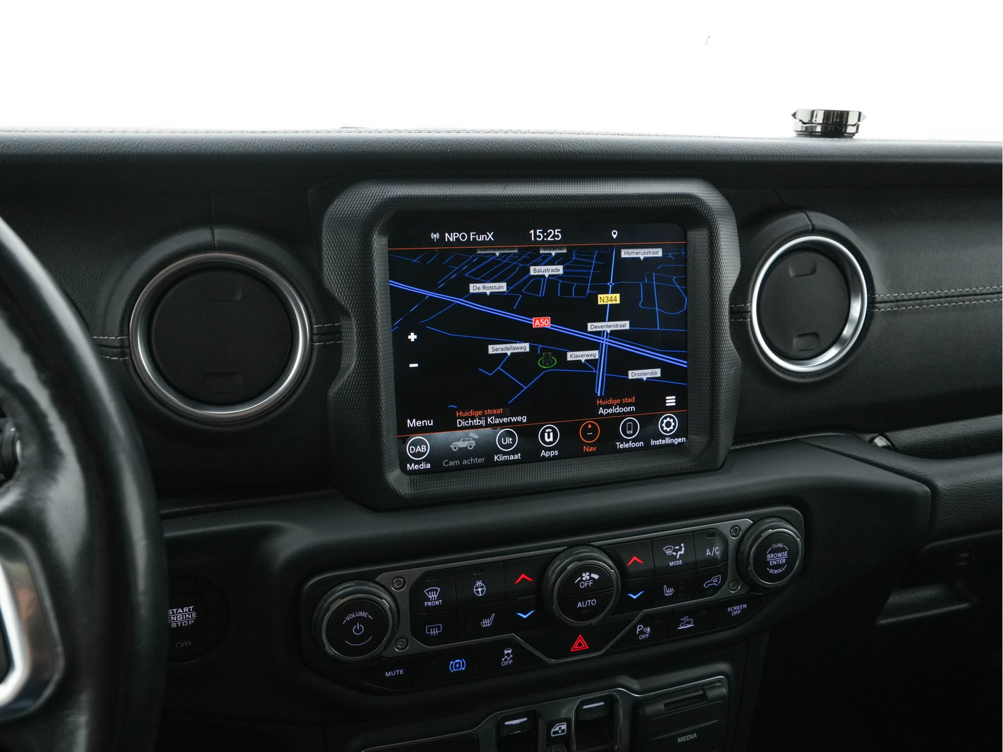Jeep Wrangler Unlimited 4xe 380 Sahara AWD (Plug-in) {SoH-91%} (INCL-BTW) *OPEN-ROOF | LEATHER | FULL-LED | ALPINE-AUDIO | CRUISE | BLINDSPOT | CAMERA | KEYLESS | HEATED-COMFORTSEATS | DAB+ | PRIVACY-GLASS | ECC | PDC | 20''ALU*