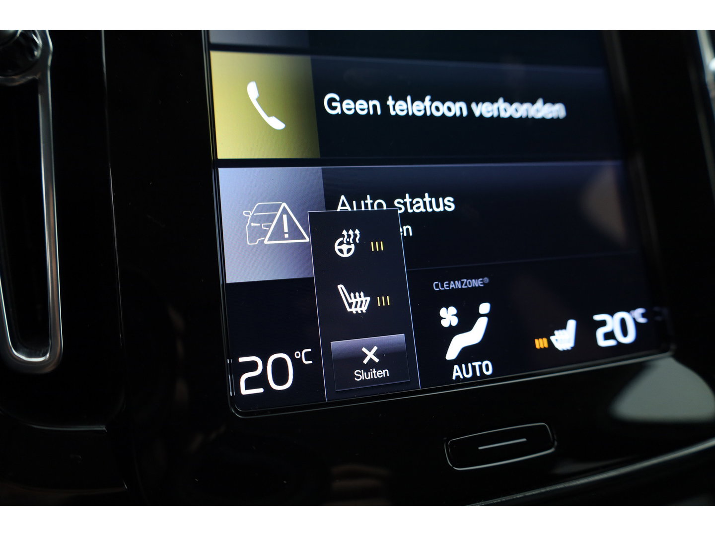 Volvo XC40 1.5 T5 Plug-in hybrid Plus Dark | ACC | Blis | H&K audio | 19' | Memory stoelen |