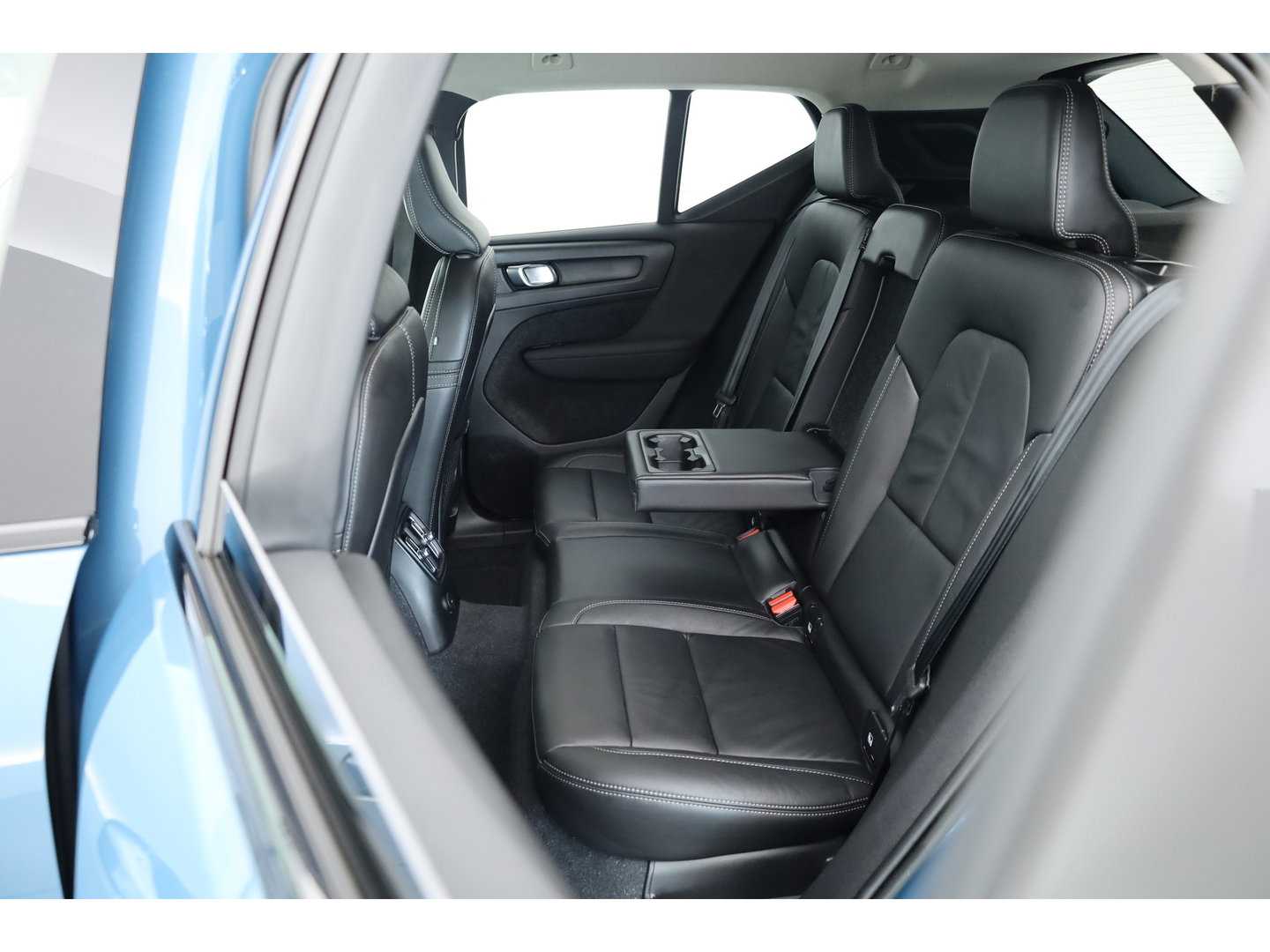 Volvo XC40 1.5 T5 Plug-in hybrid Plus Dark | ACC | Blis | H&K audio | 19' | Memory stoelen |