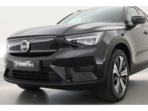 Volvo XC40 Single Motor Plus 70 kWh | Prijs Rijklaar | Adap. Cruise | Dodehoek (Blis) |Stoel + stuurverwarming | Warmtepomp | Google |