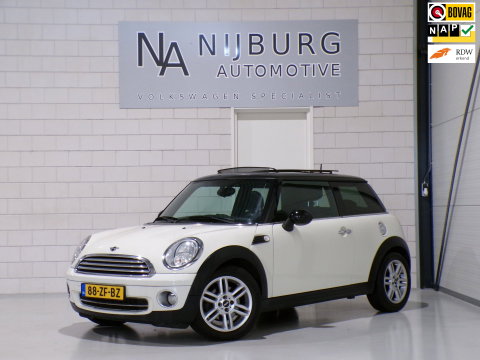 MINI Cooper 1.6 120PK Chili "Origineel NL!" Panoramadak Bluetooth Cruise-control Automatische-airco Nieuwe-APK 16"Velgen NAP