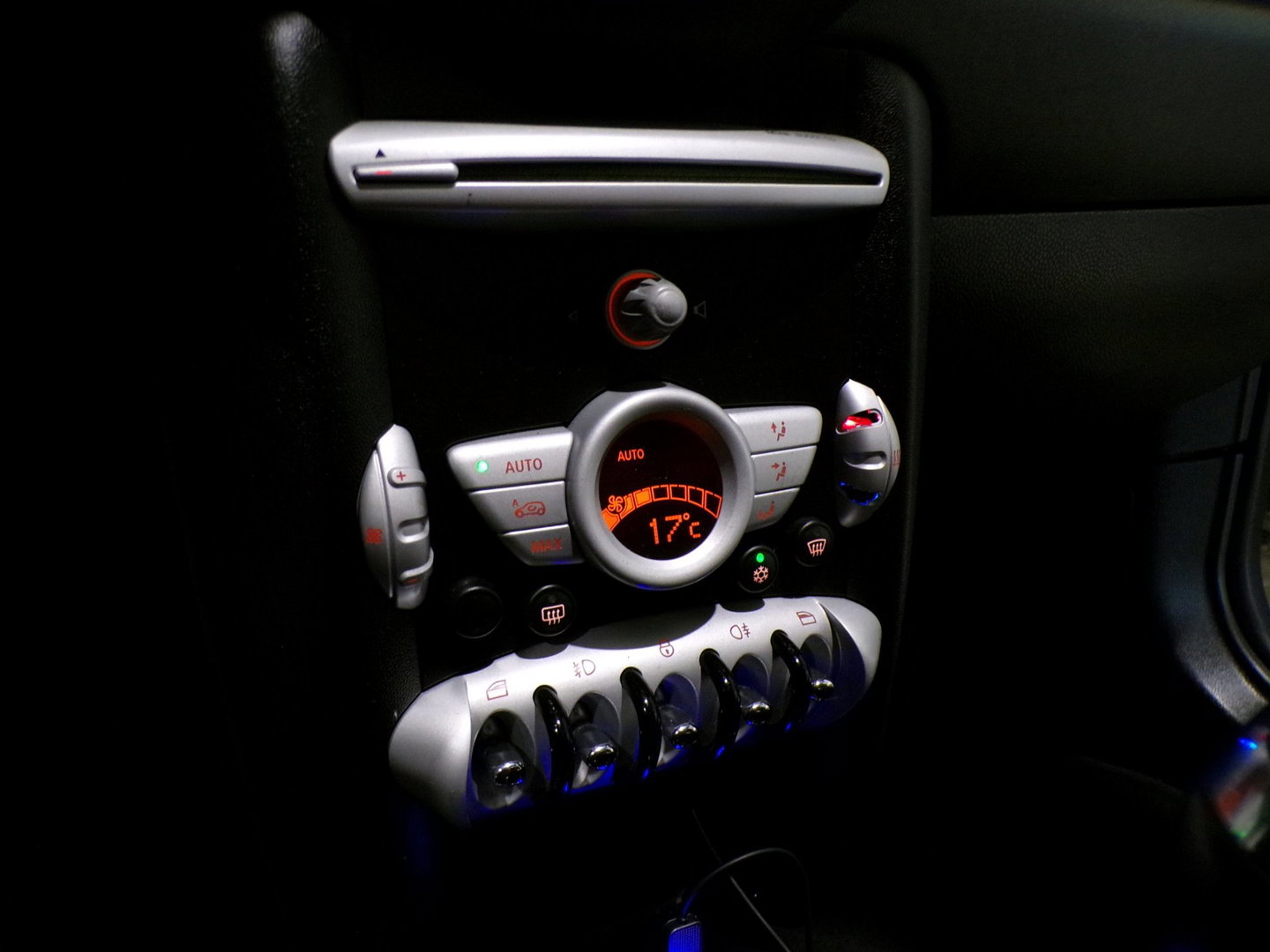 MINI Cooper 1.6 120PK Chili "Origineel NL!" Panoramadak Bluetooth Cruise-control Automatische-airco Nieuwe-APK 16"Velgen NAP