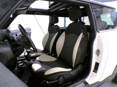 MINI Cooper 1.6 120PK Chili "Origineel NL!" Panoramadak Bluetooth Cruise-control Automatische-airco Nieuwe-APK 16"Velgen NAP