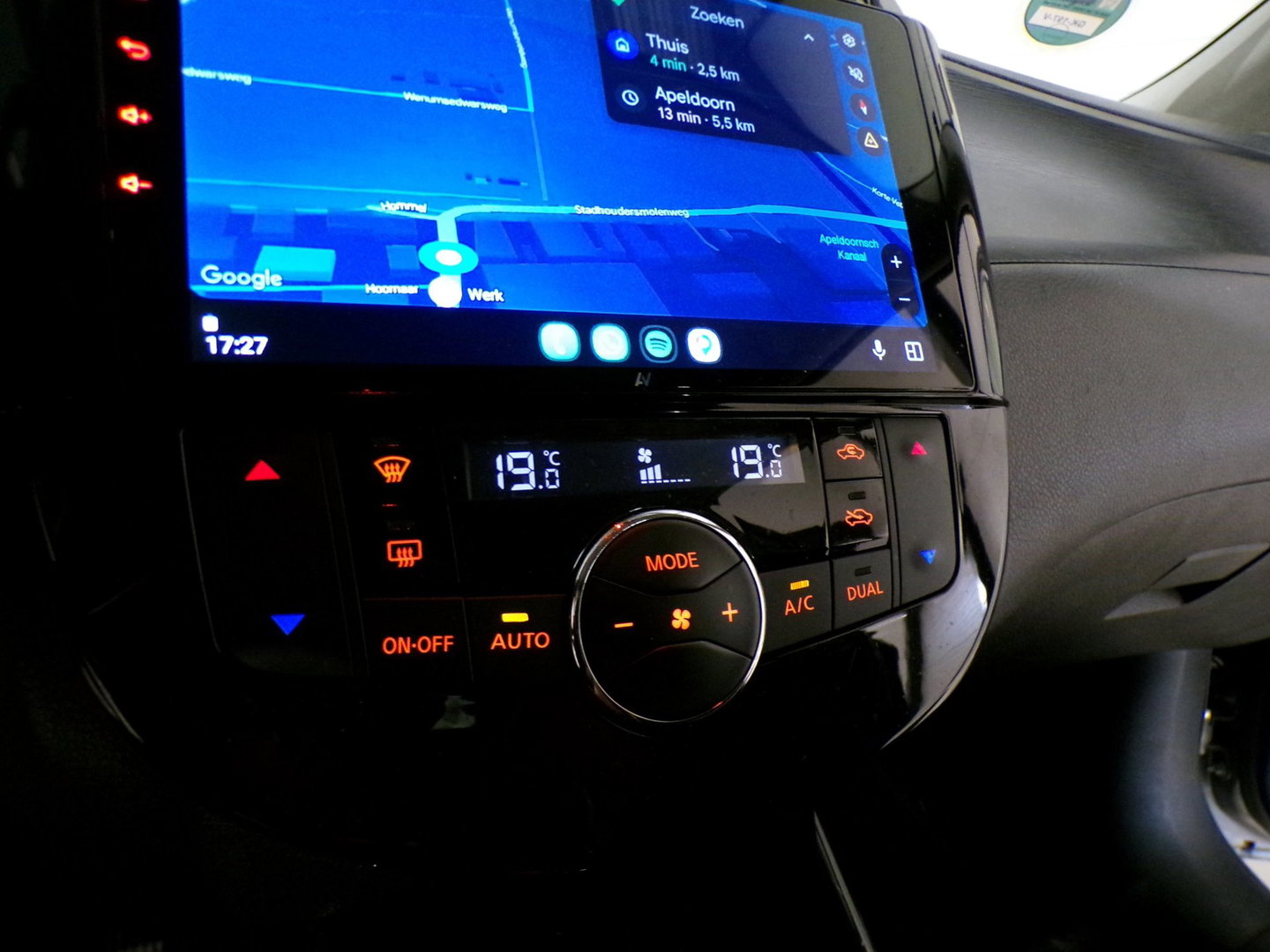 Nissan Pulsar 1.2 DIG-T Tekna "Origineel NL!" Apple-Carplay Trekhaak Stoelverwarming Camera Leer Cruise-control DAB+ Climatronic