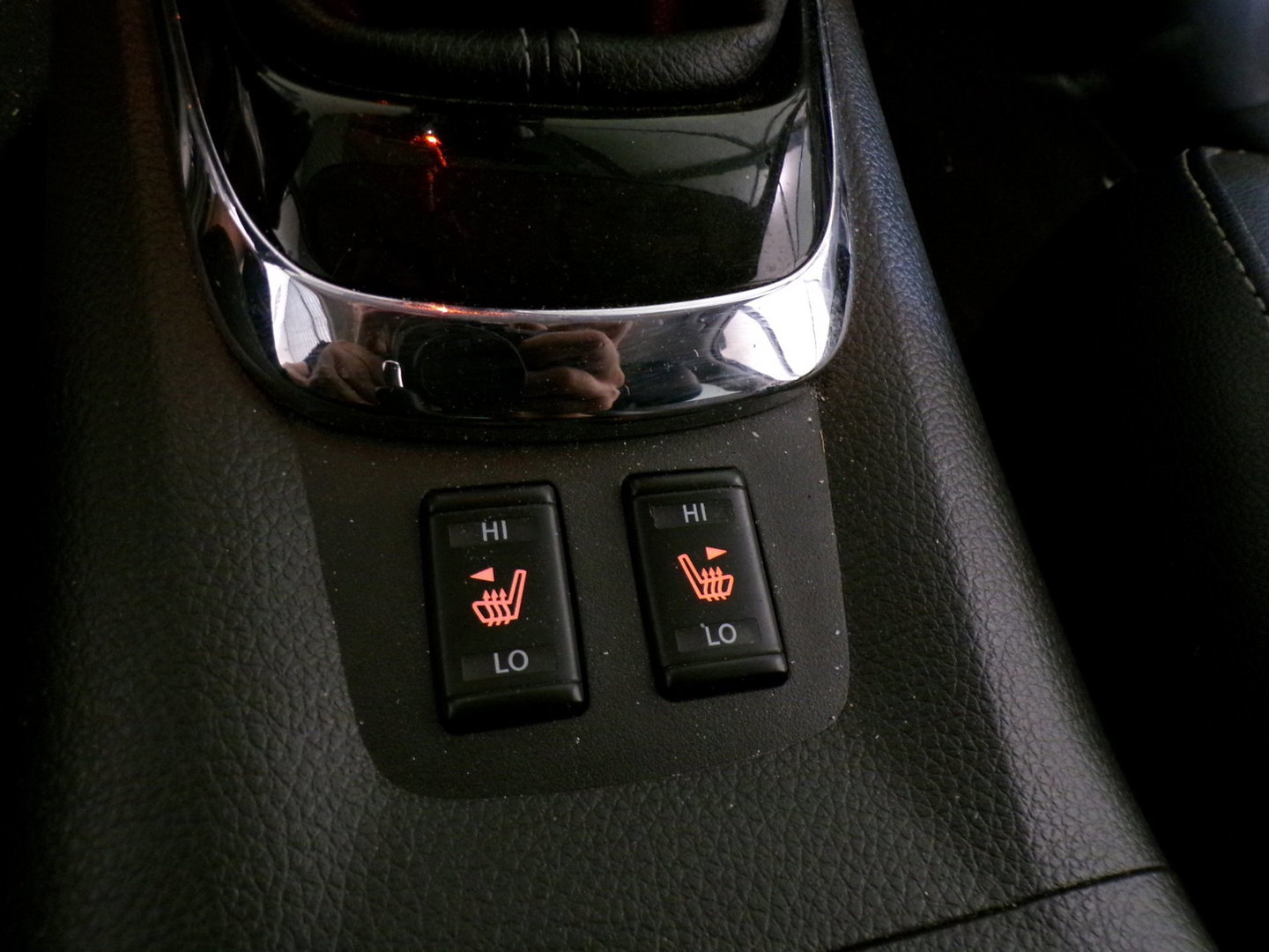 Nissan Pulsar 1.2 DIG-T Tekna "Origineel NL!" Apple-Carplay Trekhaak Stoelverwarming Camera Leer Cruise-control DAB+ Climatronic