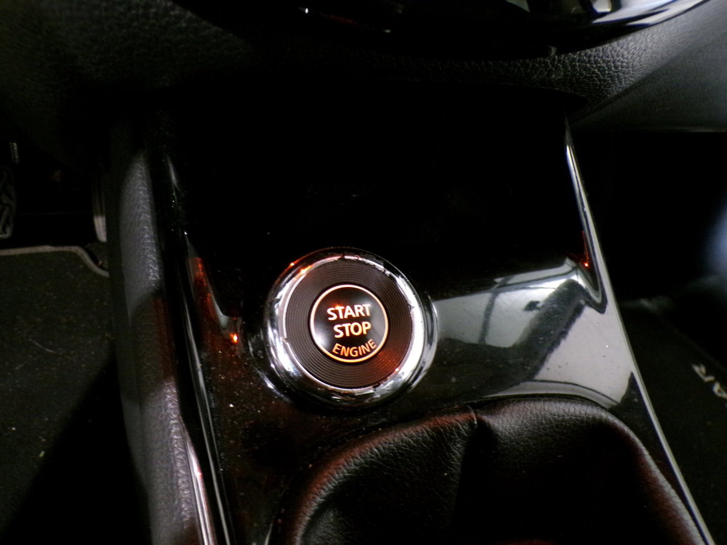 Nissan Pulsar 1.2 DIG-T Tekna "Origineel NL!" Apple-Carplay Trekhaak Stoelverwarming Camera Leer Cruise-control DAB+ Climatronic