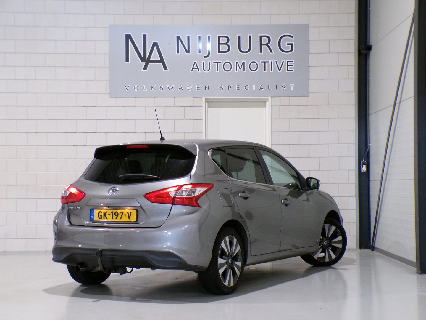 Nissan Pulsar 1.2 DIG-T Tekna "Origineel NL!" Apple-Carplay Trekhaak Stoelverwarming Camera Leer Cruise-control DAB+ Climatronic