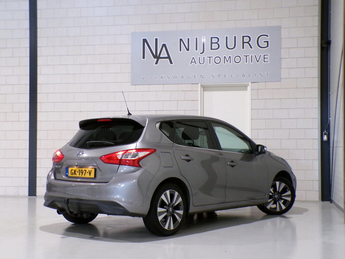 Nissan Pulsar 1.2 DIG-T Tekna "Origineel NL!" Apple-Carplay Trekhaak Stoelverwarming Camera Leer Cruise-control DAB+ Climatronic