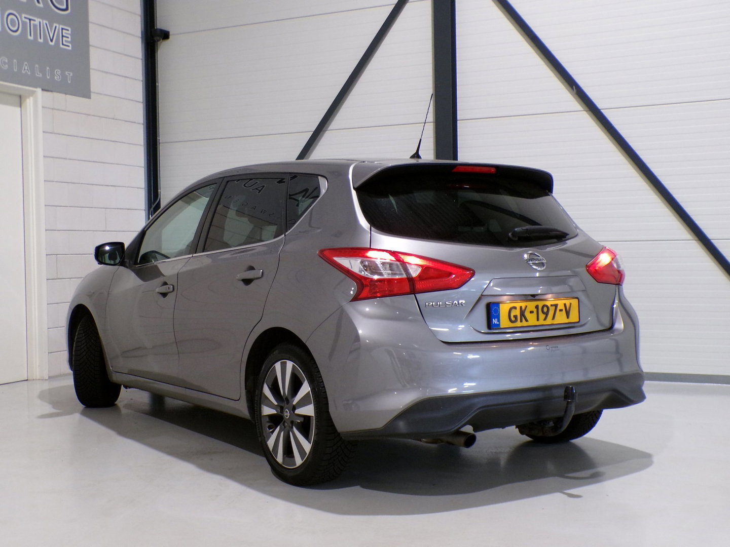 Nissan Pulsar 1.2 DIG-T Tekna "Origineel NL!" Apple-Carplay Trekhaak Stoelverwarming Camera Leer Cruise-control DAB+ Climatronic