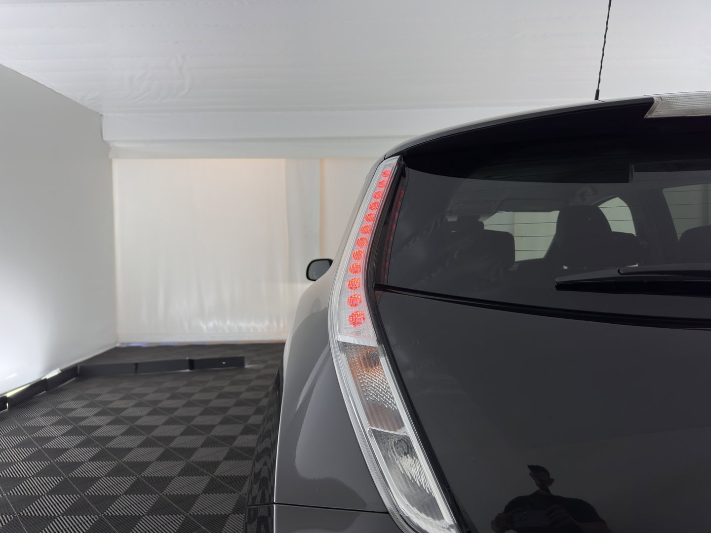 Nissan Leaf Business Edition 30 kWh Aut. *LEATHER | FULL-LED | BOSE-SURROUND | TOPVIEW | KEYLESS | NAVI-FULLMAP | ECC | HEATED-COMFORTSEATS | PRIVACYGLASS | DIGI-COCKPIT | DAB | 17"ALU*