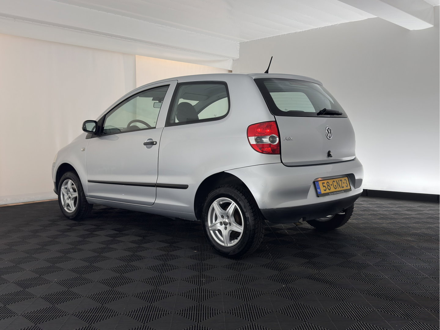 Volkswagen Fox 1.2 Trendline *AIRCO | COMFORT-SEATS | RADIO-CD/MP3 | 14''ALU*