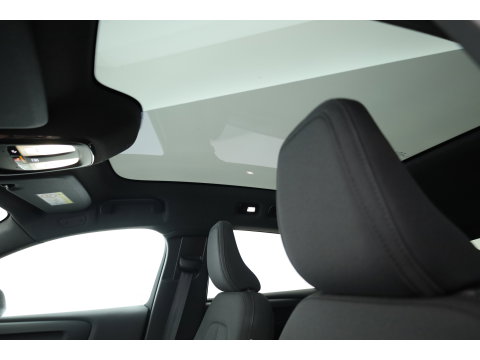 Volvo C40 Recharge Core 69 kWh Pano-dak | Camera | Stoel + stuurverwarming |