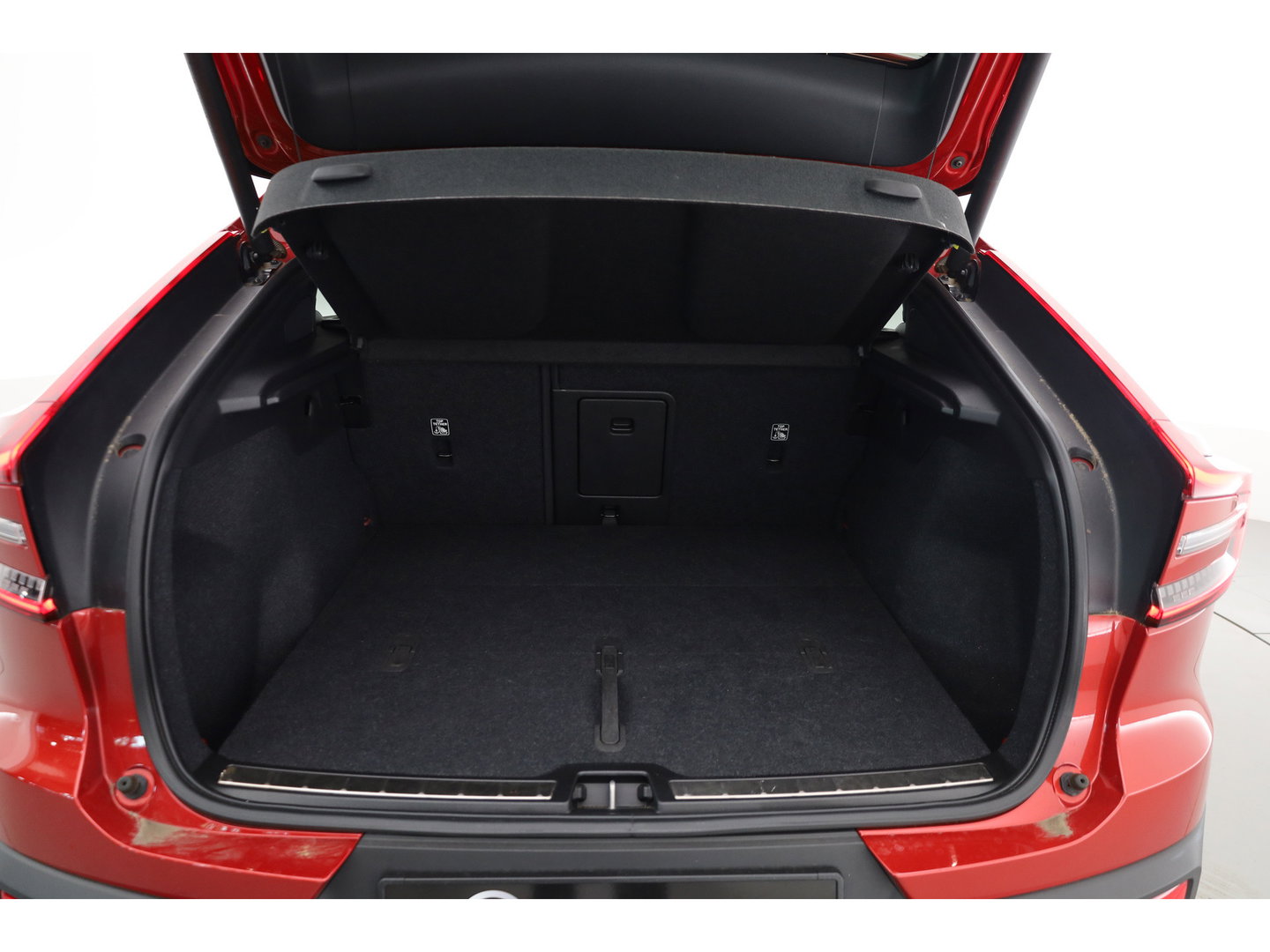 Volvo C40 Recharge Core 69 kWh Pano-dak | Camera | Stoel + stuurverwarming |