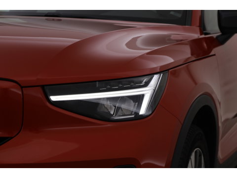 Volvo C40 Recharge Core 69 kWh Pano-dak | Camera | Stoel + stuurverwarming |