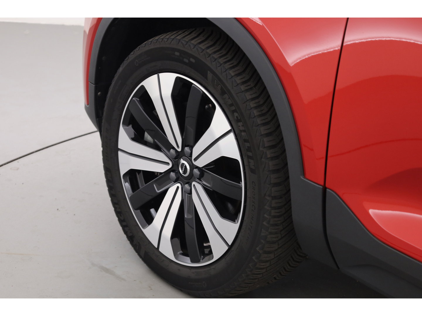 Volvo C40 Recharge Core 69 kWh Pano-dak | Camera | Stoel + stuurverwarming |