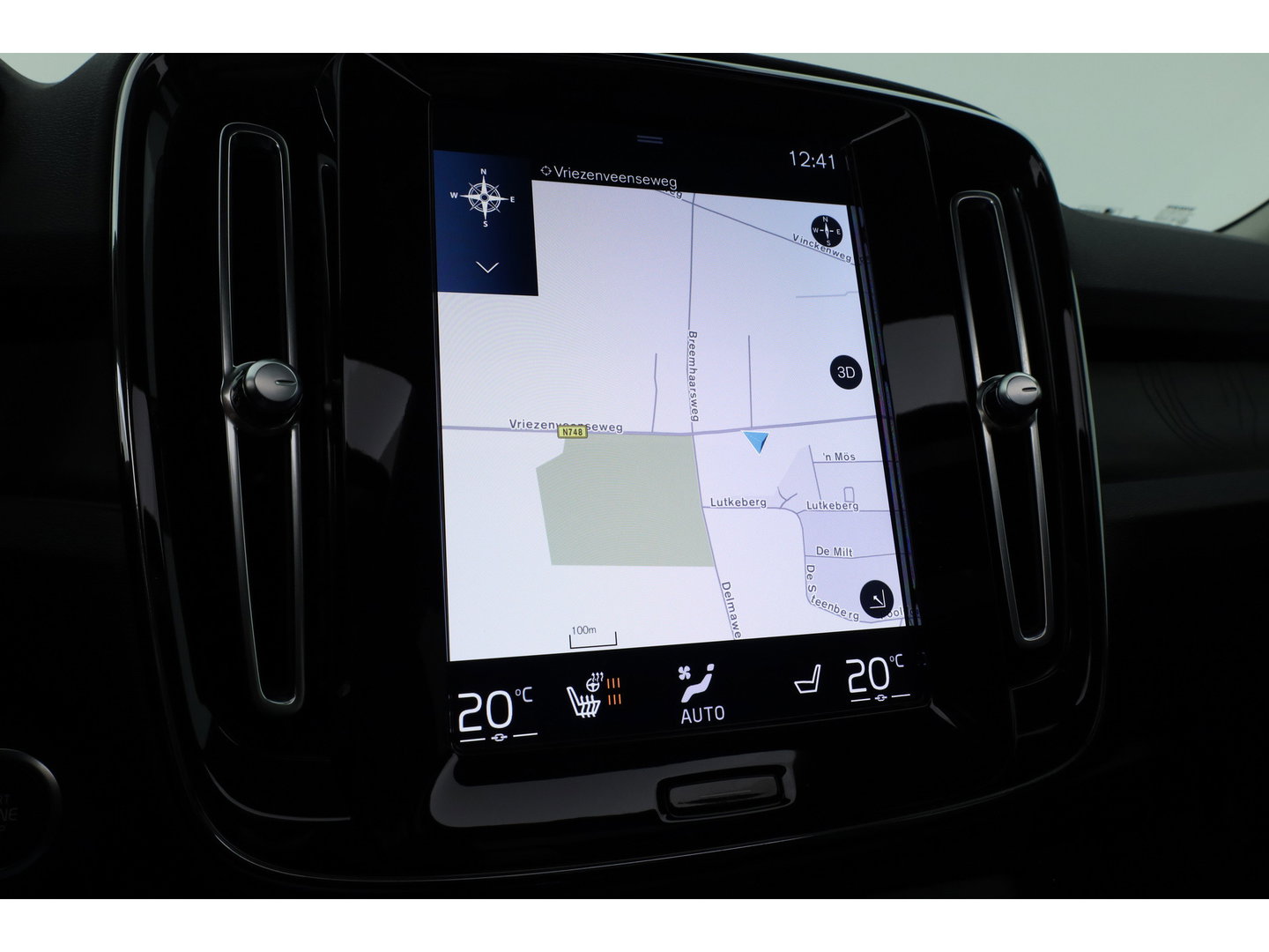 Volvo XC40 1.5 T4 Plug-in hybrid Ultimate Dark | Prijs rijklaar |Pano-dak | Trekhaak | Leder | 360 camera | Voorruitverw. | Adap. Cruise | Blis | H&K audio |