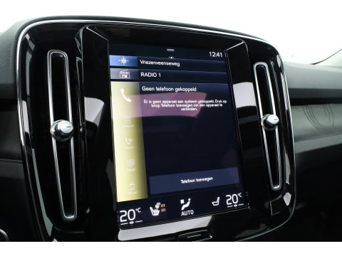 Volvo XC40 1.5 T4 Plug-in hybrid Ultimate Dark | Prijs rijklaar |Pano-dak | Trekhaak | Leder | 360 camera | Voorruitverw. | Adap. Cruise | Blis | H&K audio |