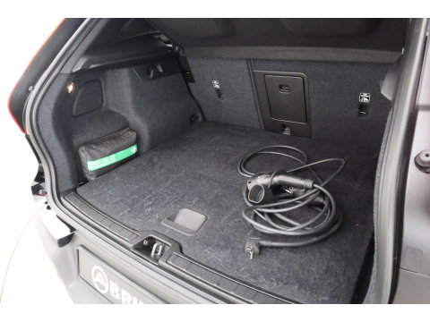 Volvo XC40 1.5 T4 Plug-in hybrid Ultimate Dark | Prijs rijklaar |Pano-dak | Trekhaak | Leder | 360 camera | Voorruitverw. | Adap. Cruise | Blis | H&K audio |