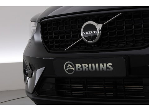Volvo XC40 1.5 T4 Plug-in hybrid Ultimate Dark | Prijs rijklaar |Pano-dak | Trekhaak | Leder | 360 camera | Voorruitverw. | Adap. Cruise | Blis | H&K audio |
