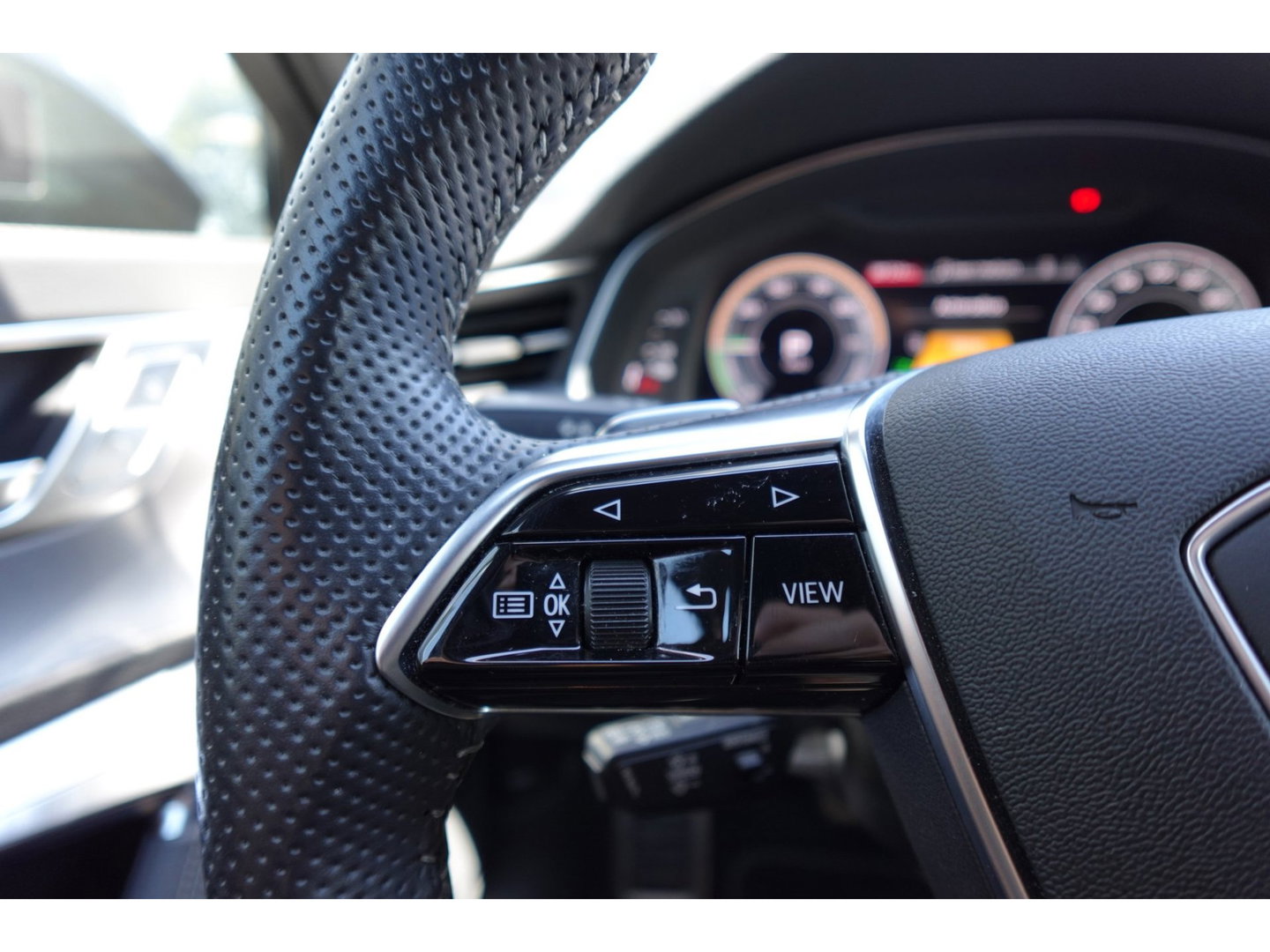 Audi A6 Avant 55 TFSI e quattro Competition KEYLESS 360 B&O