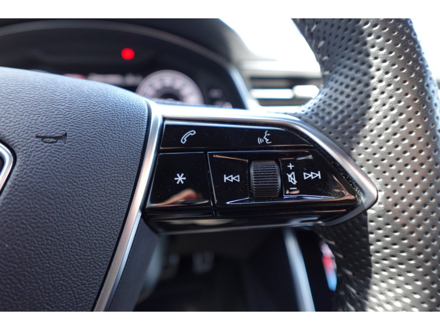 Audi A6 Avant 55 TFSI e quattro Competition KEYLESS 360 B&O