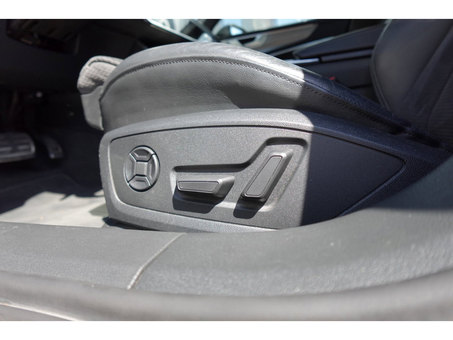 Audi A6 Avant 55 TFSI e quattro Competition KEYLESS 360 B&O