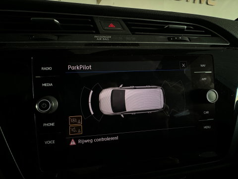 Volkswagen Touran 1.5 TSI R-Line 7p Pano|ACC|Keyless|Stoelverwarming|Carplay
