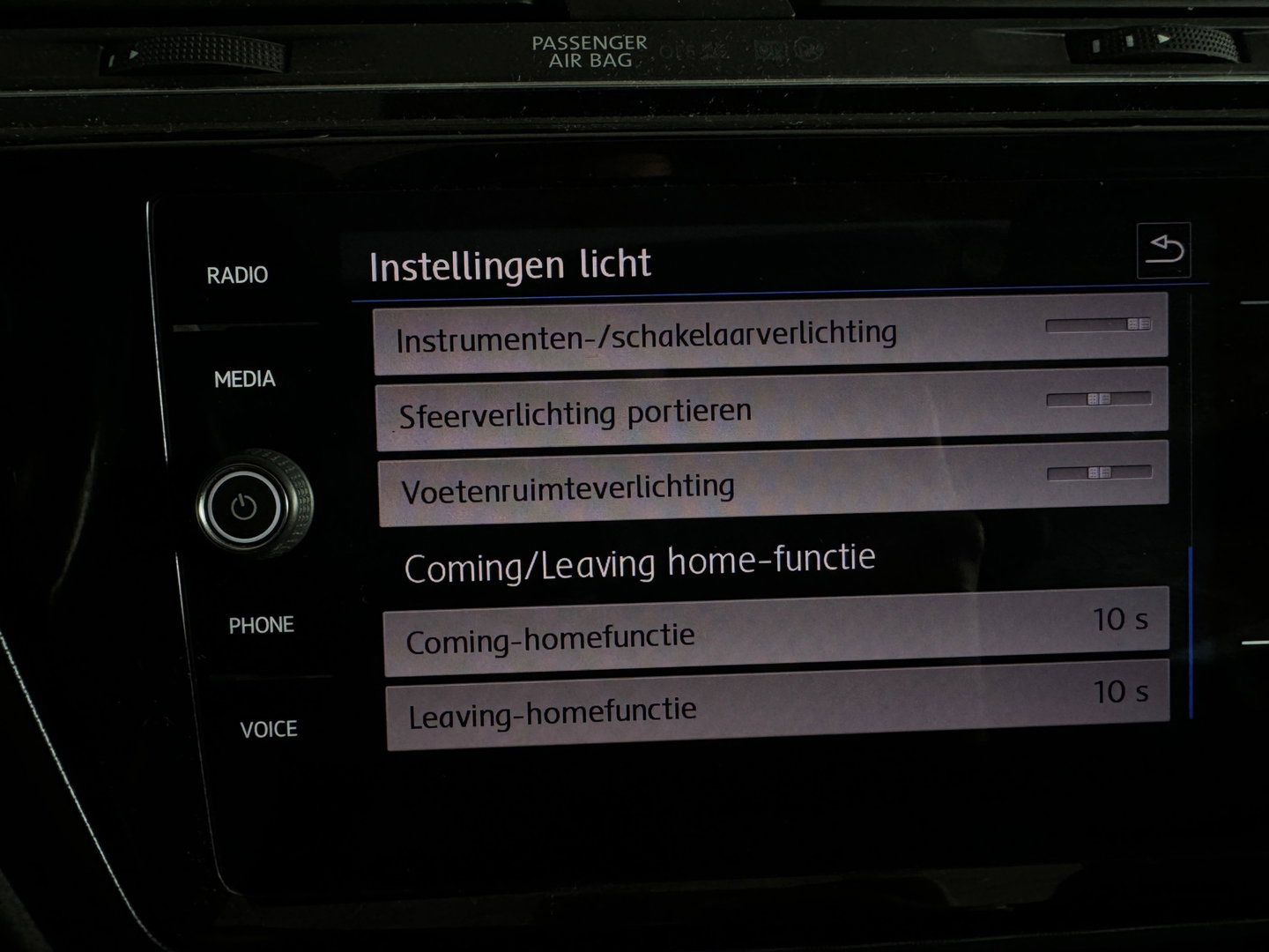 Volkswagen Touran 1.5 TSI R-Line 7p Pano|ACC|Keyless|Stoelverwarming|Carplay