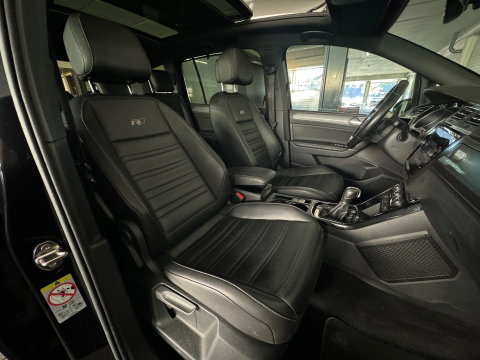 Volkswagen Touran 1.5 TSI R-Line 7p Pano|ACC|Keyless|Stoelverwarming|Carplay