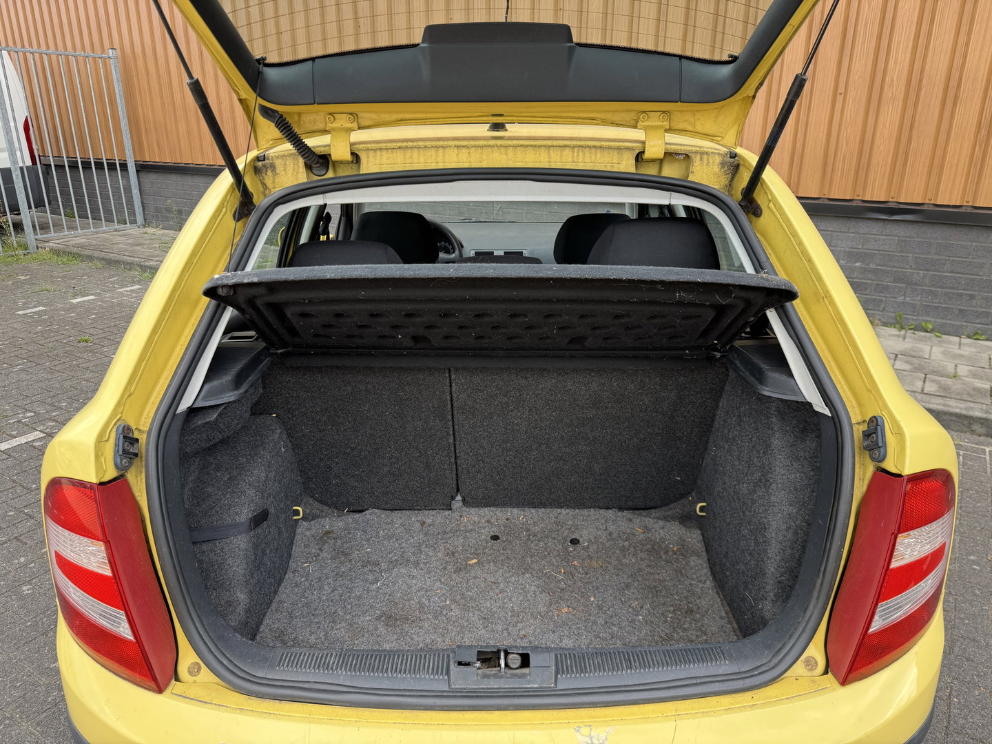 Škoda Fabia 1.4-16V Ambiente | Handel / Export | Schuif / Kantel Dak |
