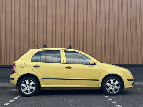 Škoda Fabia 1.4-16V Ambiente | Handel / Export | Schuif / Kantel Dak |