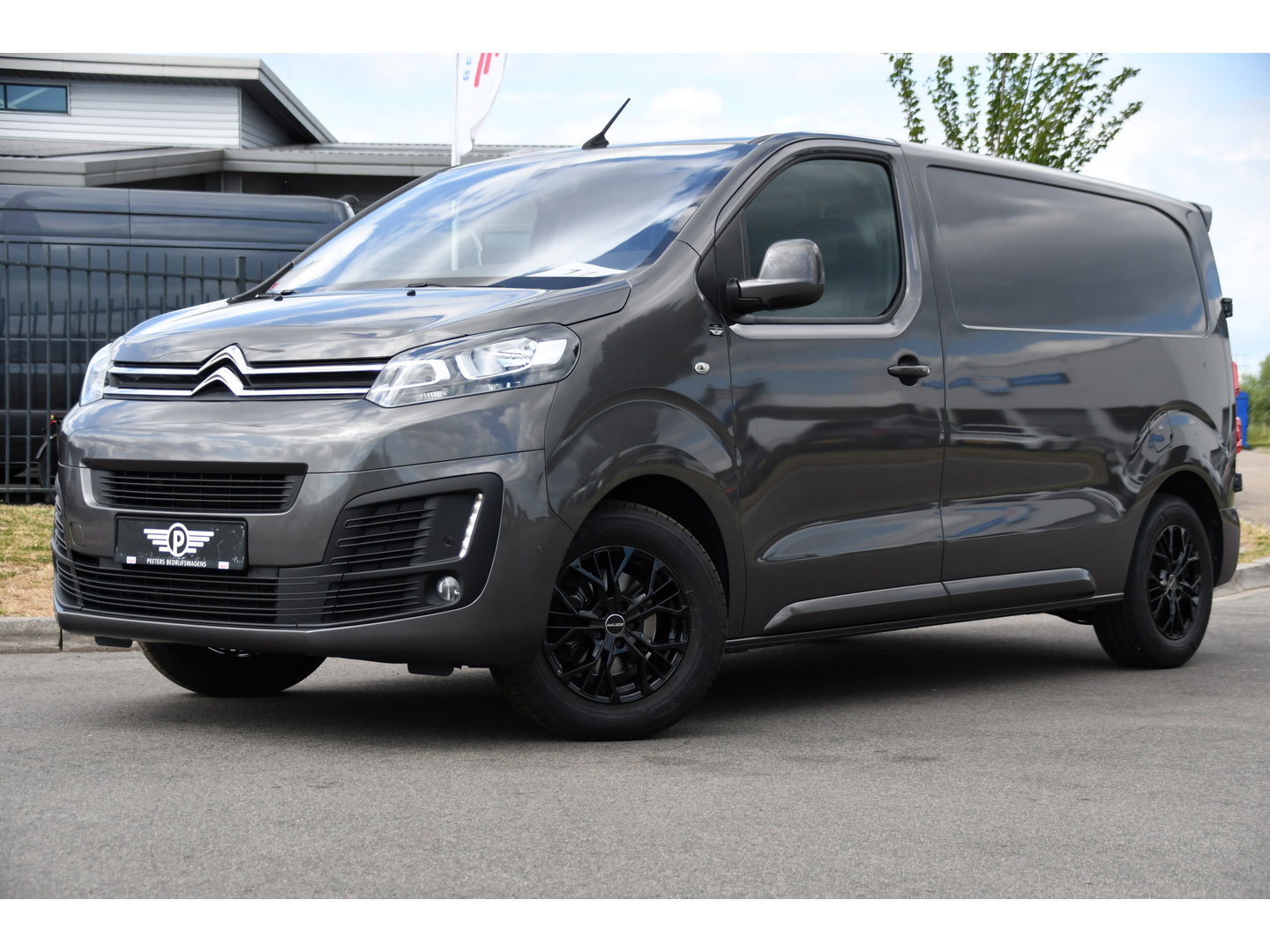 Citroën Jumpy 2.0 BlueHDI 180 L2 PB Edition 360 Camera, Cruise, Carplay, Leder, 177pk, Multimedia, Trekhaak, Sensoren, Automaat, Uniek!
