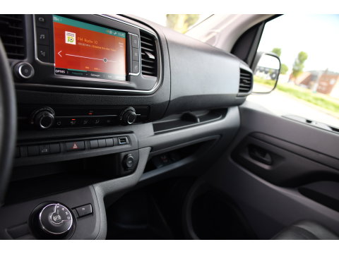 Citroën Jumpy 2.0 BlueHDI 180 L2 PB Edition 360 Camera, Cruise, Carplay, Leder, 177pk, Multimedia, Trekhaak, Sensoren, Automaat, Uniek!